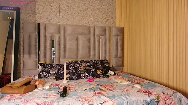 missfoster online show from March 15, 2026, 12:22 pm