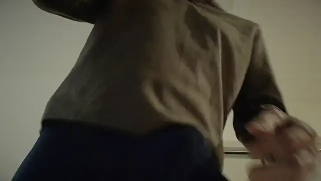 Snapshot of centerfieldshow chatting on November 14, 2025, 5:22 pm centerfieldshow online show from November 14, 2025, 5:22 pm