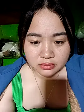 Bee-bgolden online show from November 14, 2025, 12:37 pm