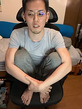 ippei0001 online show from November 6, 2025, 2:07 pm