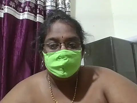 hootypriya online show from April 30, 2026, 8:57 pm