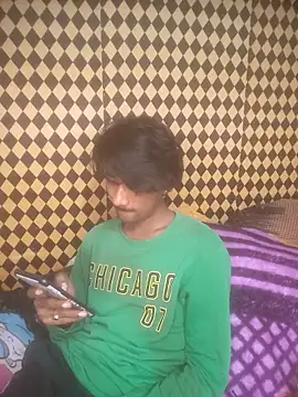 Freakingromance online show from April 13, 2026, 9:09 pm