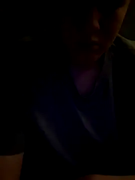 slutswe online show from December 14, 2025, 11:31 pm