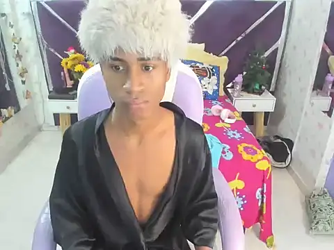 Santy bigcock 01 online show from November 16, 2025, 12:33 pm