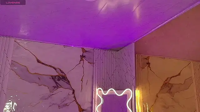 PEACHY TAY online show from March 19, 2026, 11:47 am