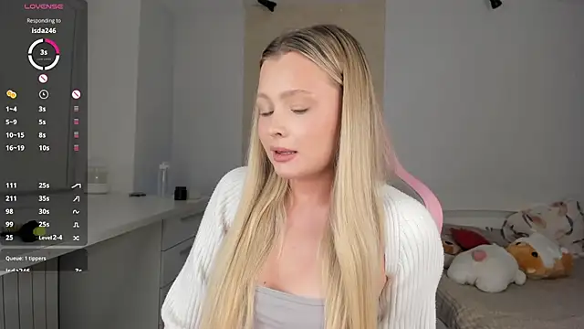 elly aryxd online show from November 8, 2025, 5:56 pm