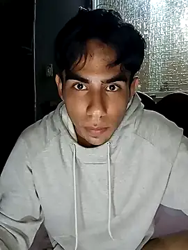 soyamaio online show from November 10, 2025, 2:32 am