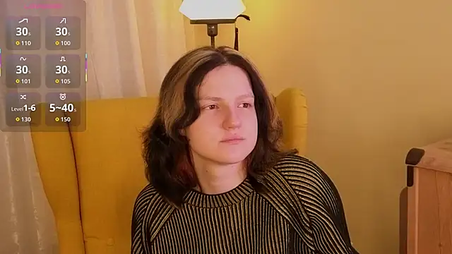 LatinaHuguenin online show from February 19, 2026, 6:48 pm