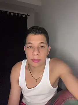 Snapshot of LucaDave_1 chatting on November 29, 2025, 3:42 am LucaDave 1 online show from November 29, 2025, 3:42 am