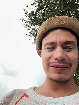 RaySullivan online show from December 1, 2025, 9:42 pm