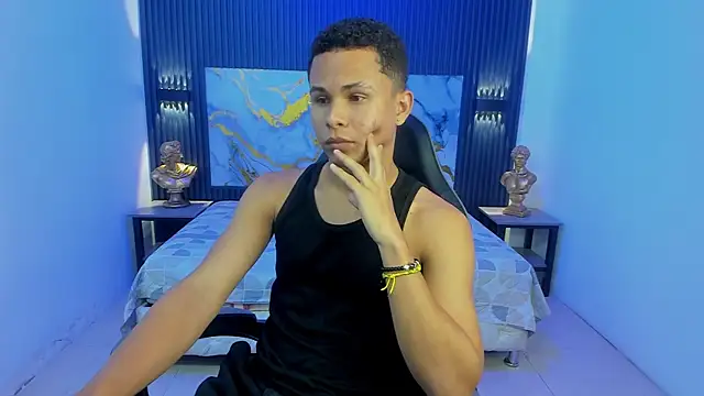 Snapshot of Liams18 chatting on April 5, 2026, 1:25 am Liams18 online show from April 5, 2026, 1:25 am