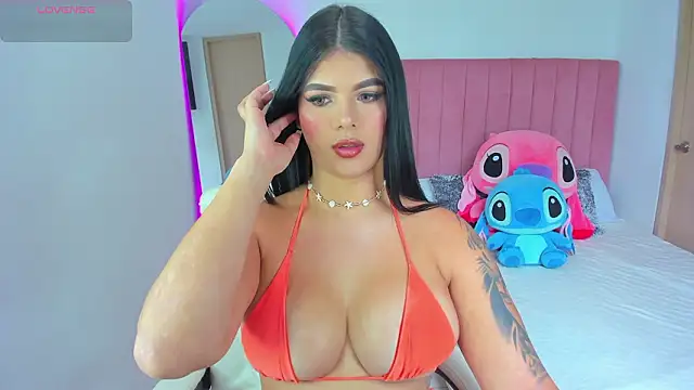 Janettcruz online show from March 25, 2026, 6:25 pm