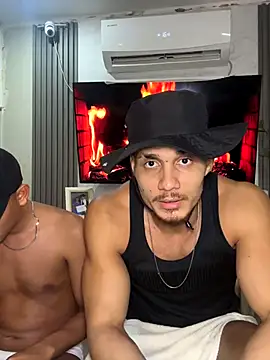 Tonny 2-2cm online show from November 9, 2025, 4:55 am