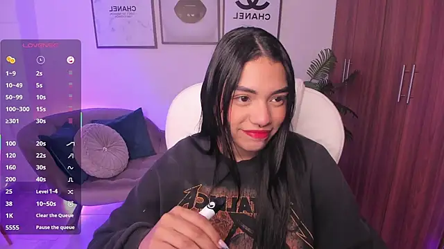 emma connor1 online show from November 29, 2025, 11:35 am