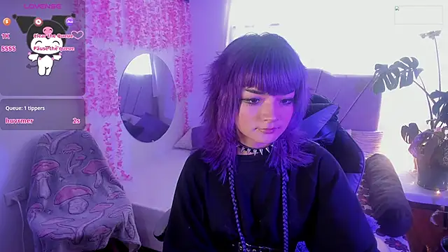 Snapshot of ravencollen chatting on February 24, 2026, 6:06 pm ravencollen online show from February 24, 2026, 6:06 pm