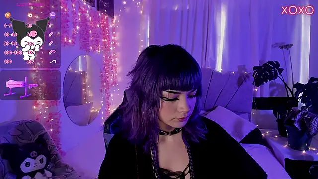 Snapshot of ravencollen chatting on February 26, 2026, 5:23 pm ravencollen online show from February 26, 2026, 5:23 pm