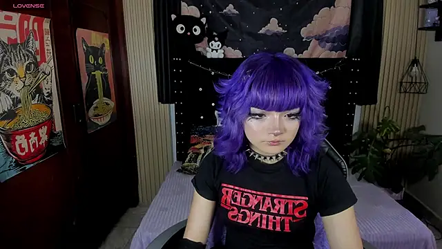 ravencollen online show from April 8, 2026, 11:27 pm