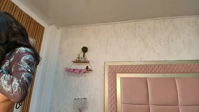 Snapshot of Madhison_5 chatting on February 27, 2026, 12:27 pm Madhison 5 online show from February 27, 2026, 12:27 pm