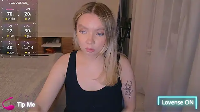 PolinaXXXXJones online show from December 15, 2025, 7:40 pm