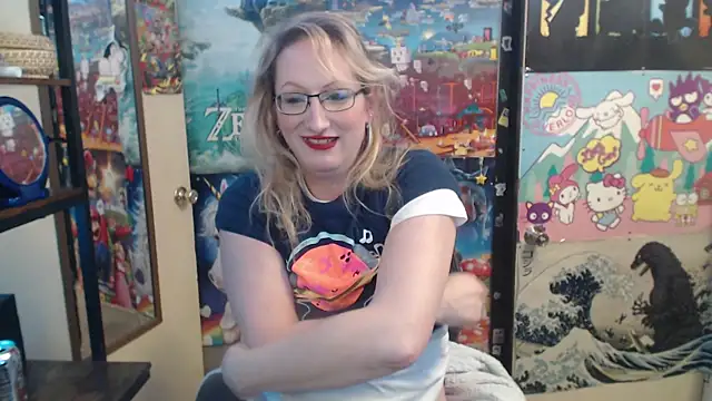 Savanah Banana  online show from March 21, 2026, 9:29 pm