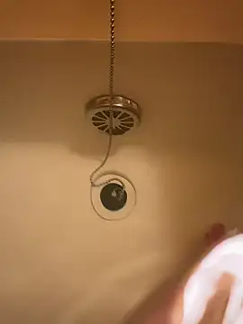 houkeiboy78 online show from November 18, 2025, 9:58 am