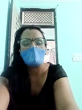 sanjana077 online show from November 25, 2025, 5:07 am