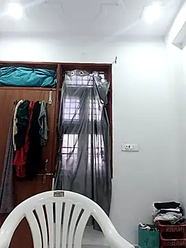 sanjana077 online show from April 16, 2026, 3:18 am