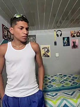 Snapshot of Mike_and_Rayan chatting on March 1, 2026, 10:45 pm Mike and Rayan online show from March 1, 2026, 10:45 pm