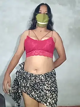 Snapshot of V_HOT_CUTE chatting on November 7, 2025, 10:37 am V HOT CUTE online show from November 7, 2025, 10:37 am