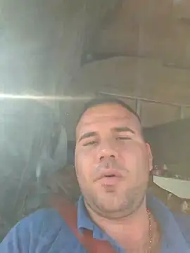 Snapshot of Chubbytop454 chatting on November 5, 2025, 2:17 pm Chubbytop454 online show from November 5, 2025, 2:17 pm