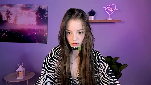 mia starrr  online show from November 25, 2025, 9:53 am