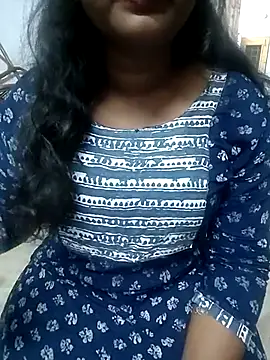 Snapshot of Keerthee_ chatting on November 5, 2025, 1:33 pm Keerthee online show from November 5, 2025, 1:33 pm