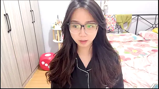 Hmm 0303 online show from April 21, 2026, 3:39 pm