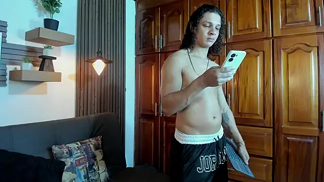 Belamiramill online show from November 6, 2025, 9:59 pm