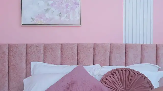 Snapshot of Isabelaclark_ chatting on December 1, 2025, 5:51 pm Isabelaclark online show from December 1, 2025, 5:51 pm