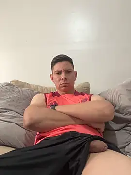 Maluma1995 online show from November 6, 2025, 3:57 pm