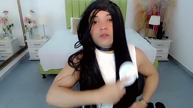 sebastian cruz  online show from April 19, 2026, 7:05 pm