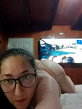  sweetdelight  online show from December 15, 2025, 5:01 am