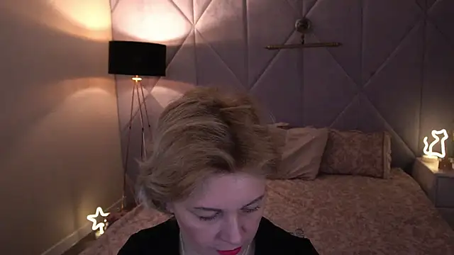 AmaraNights online show from November 27, 2025, 2:19 pm