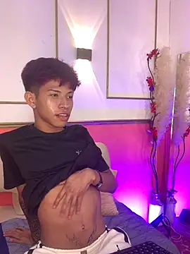 Snapshot of Tessachains_2_ chatting on November 9, 2025, 12:09 am Tessachains 2 online show from November 9, 2025, 12:09 am