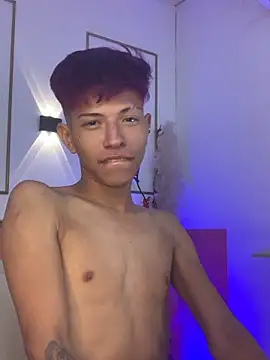 Tessachains 2  online show from November 12, 2025, 2:12 am