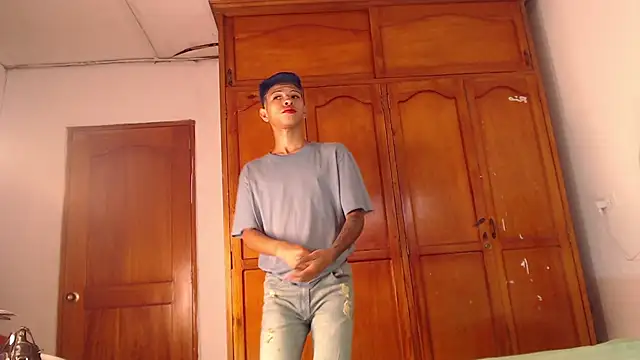 Tessachains 2  online show from February 14, 2026, 2:03 pm