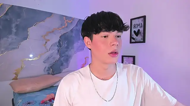 Isaac Kurtt online show from November 13, 2025, 7:57 pm