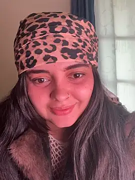 candicewest  online show from February 22, 2026, 8:07 pm