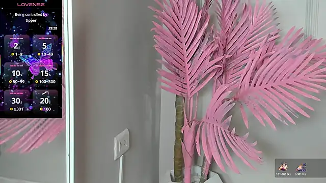 Snapshot of Tamaramilleer chatting on February 7, 2026, 3:43 am Tamaramilleer online show from February 7, 2026, 3:43 am