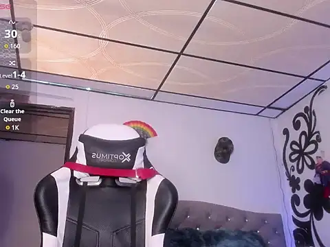 Snapshot of couple-hothot chatting on November 6, 2025, 9:37 pm couple-hothot online show from November 6, 2025, 9:37 pm