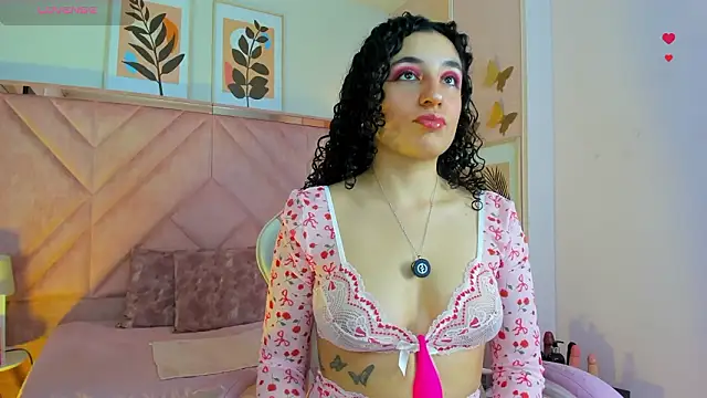 DemiJones  online show from March 6, 2026, 3:03 am