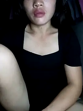 sexladdy online show from November 10, 2025, 3:11 pm