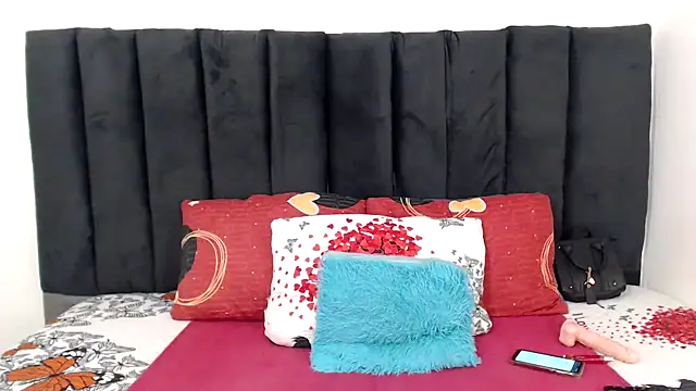 Miss-Berries online show from March 9, 2026, 5:00 am