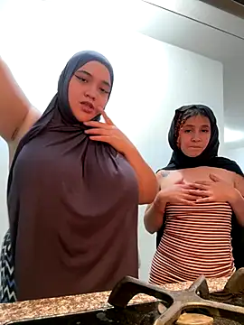 sweetmuslim01 online show from December 15, 2025, 3:22 am